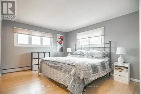 282 Clemow Avenue Pembroke ON K8A 2E4