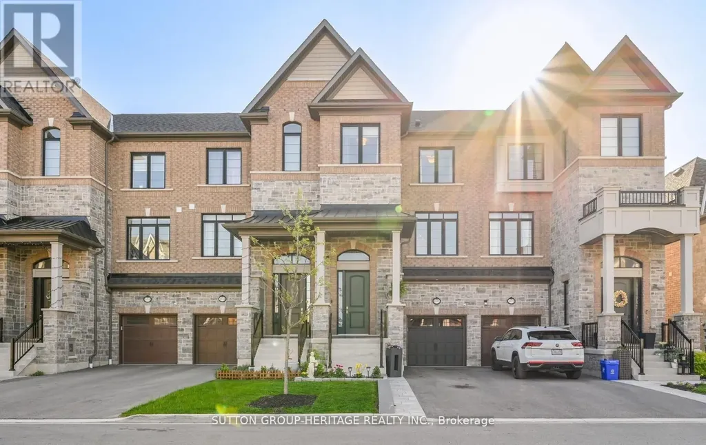 105 Dorian Drive Whitby ON L1P 0C8