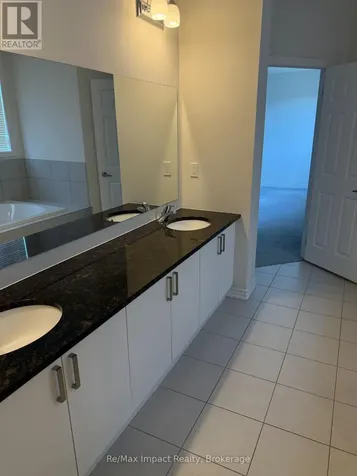 166 Auckland Drive Whitby ON L1P 0J2