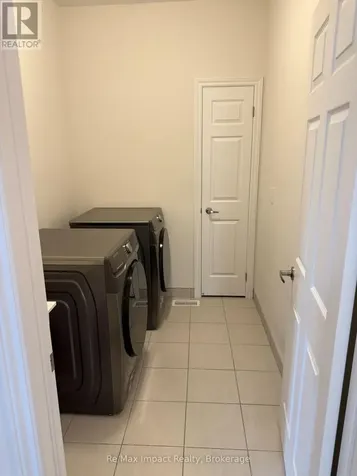 166 Auckland Drive Whitby ON L1P 0J2