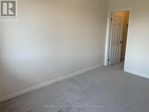 166 Auckland Drive Whitby ON L1P 0J2
