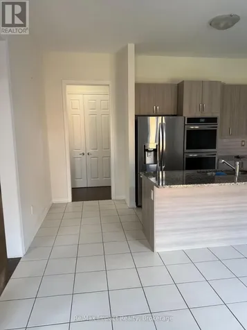 166 Auckland Drive Whitby ON L1P 0J2