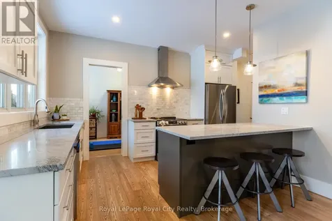 255 Normandy Avenue Waterloo ON N2K 1X6