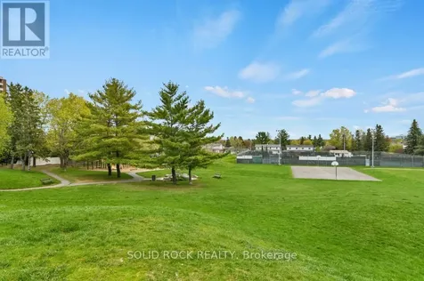 896 Elmsmere Drive Ottawa ON K1J 7T6