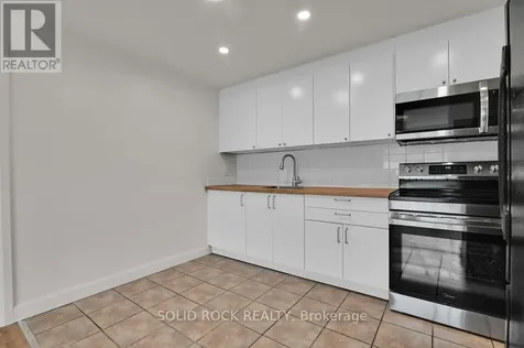 896 Elmsmere Drive Ottawa ON K1J 7T6