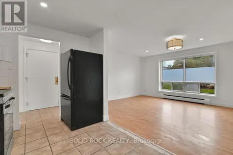 896 Elmsmere Drive Ottawa ON K1J 7T6