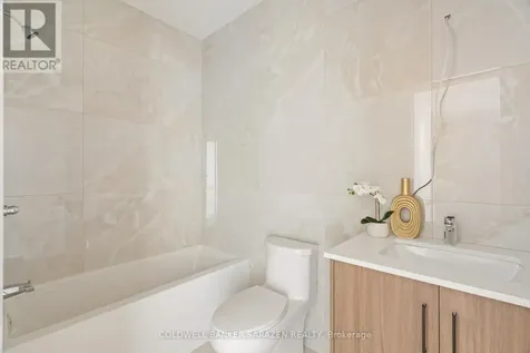 10 Mcarthur Avenue Ottawa ON K1L 6R2