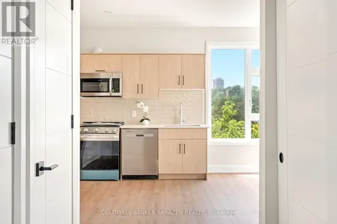 10 Mcarthur Avenue Ottawa ON K1L 6R2