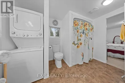 20 Pinewood Avenue Beckwith ON K7C 3P1