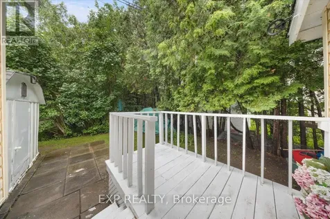 20 Pinewood Avenue Beckwith ON K7C 3P1