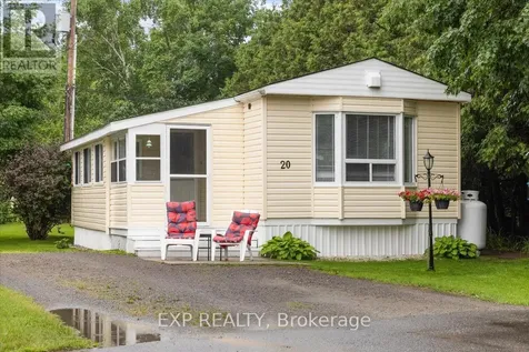 20 Pinewood Avenue Beckwith ON K7C 3P1