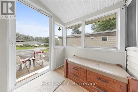 20 Pinewood Avenue Beckwith ON K7C 3P1
