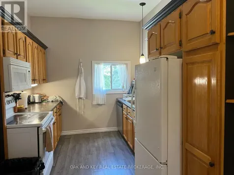 18 Isabel Street St. Thomas ON N5R 3J7