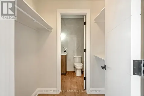 10 Mcarthur Avenue Ottawa ON K1L 6R2