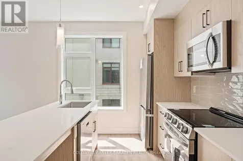 10 Mcarthur Avenue Ottawa ON K1L 6R2