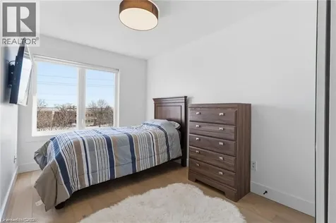1253 Silvan Forest Drive Burlington ON L7M 0B7