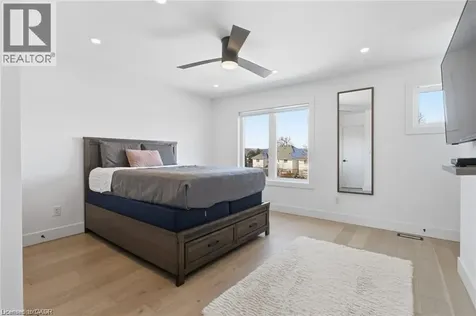 1253 Silvan Forest Drive Burlington ON L7M 0B7