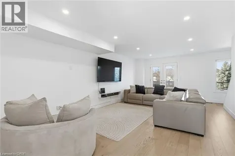1253 Silvan Forest Drive Burlington ON L7M 0B7