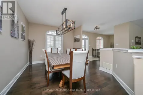 11 Harry Parker Place Adjala-tosorontio ON L0M 1J0