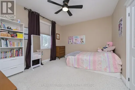 11 Harry Parker Place Adjala-tosorontio ON L0M 1J0