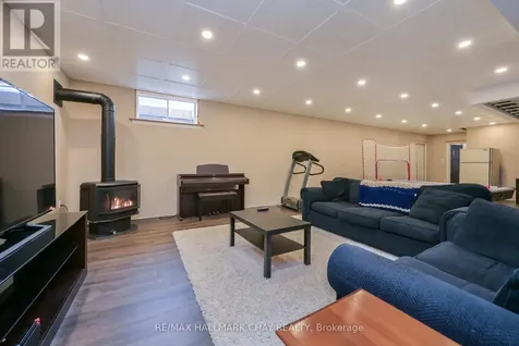 11 Harry Parker Place Adjala-tosorontio ON L0M 1J0