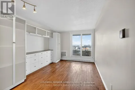 1785 Frobisher Lane Ottawa ON K1G 3T7