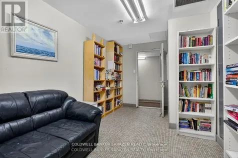 1785 Frobisher Lane Ottawa ON K1G 3T7