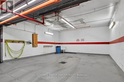 1785 Frobisher Lane Ottawa ON K1G 3T7
