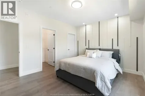 705 Grand Marais Windsor ON N8X 3H8