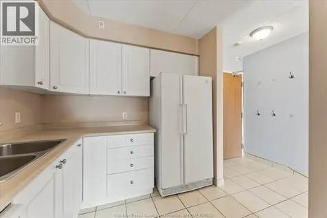 1323 Langlois Windsor ON N8X 4L8