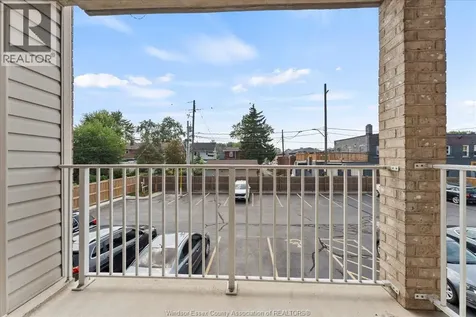 1323 Langlois Windsor ON N8X 4L8