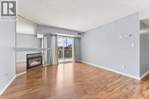 1323 Langlois Windsor ON N8X 4L8