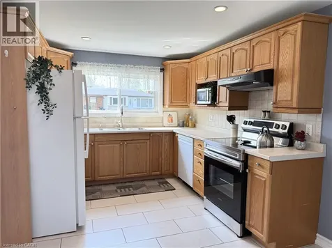 66 Belwood Crescent Kitchener ON N2C 1Z3