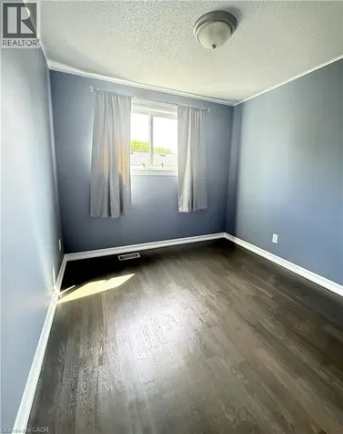 66 Belwood Crescent Kitchener ON N2C 1Z3