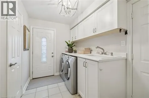 4665 Beaufort Terrace Mississauga ON L5M 3J1