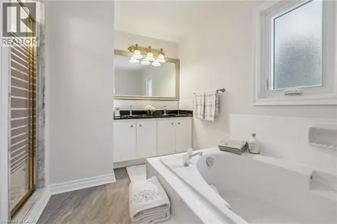 4665 Beaufort Terrace Mississauga ON L5M 3J1