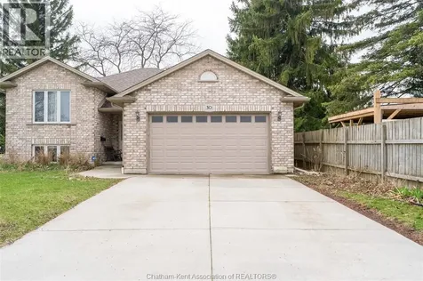 30 St Michael Avenue Chatham ON N7M 2E4