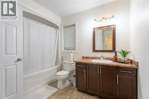 30 St Michael Avenue Chatham ON N7M 2E4