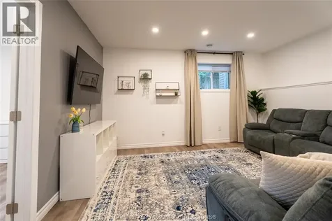 30 St Michael Avenue Chatham ON N7M 2E4