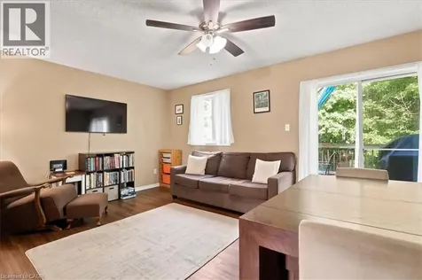 1492 Franklin Boulevard Cambridge ON N3C 3L5