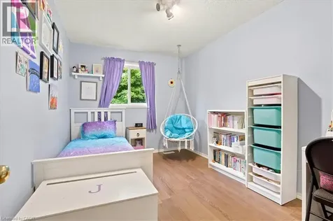 1492 Franklin Boulevard Cambridge ON N3C 3L5