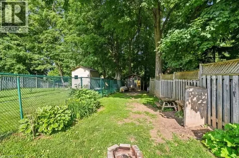 1492 Franklin Boulevard Cambridge ON N3C 3L5