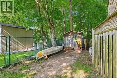 1492 Franklin Boulevard Cambridge ON N3C 3L5