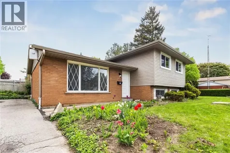 130 Hudson Crescent Kitchener ON N2B 2V9