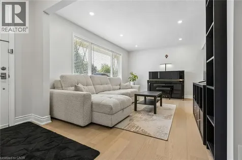 130 Hudson Crescent Kitchener ON N2B 2V9