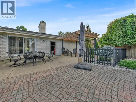 7 Longbeach Drive Leamington ON N8H 4H9