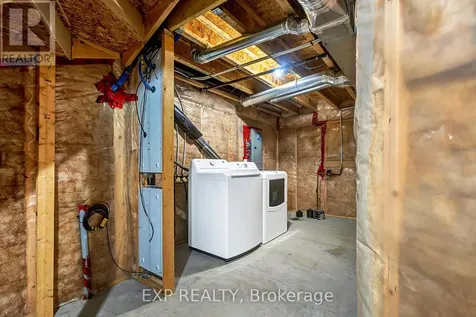 635 Moorpark Avenue Ottawa ON K2M 0H8