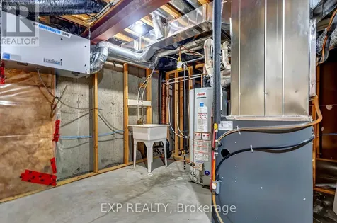 635 Moorpark Avenue Ottawa ON K2M 0H8