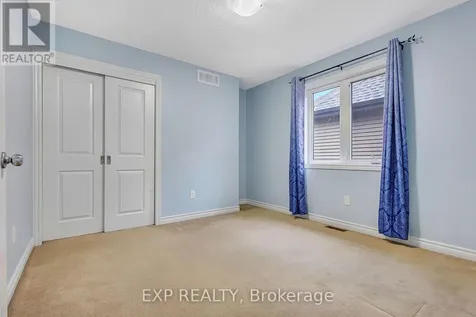 635 Moorpark Avenue Ottawa ON K2M 0H8