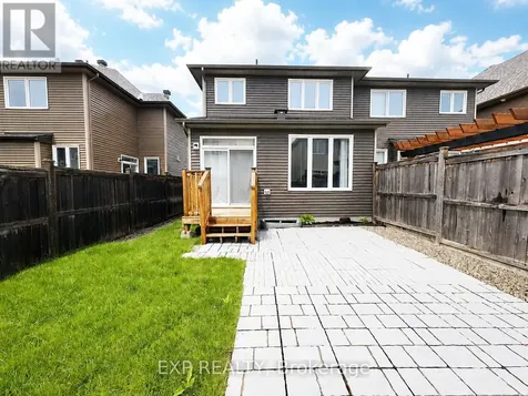 635 Moorpark Avenue Ottawa ON K2M 0H8